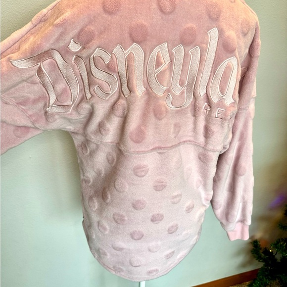 Soft Textured Polka Dot Disneyland Spirit Jersey | XS | EUC | Light Pink |Disney - Picture 8 of 10